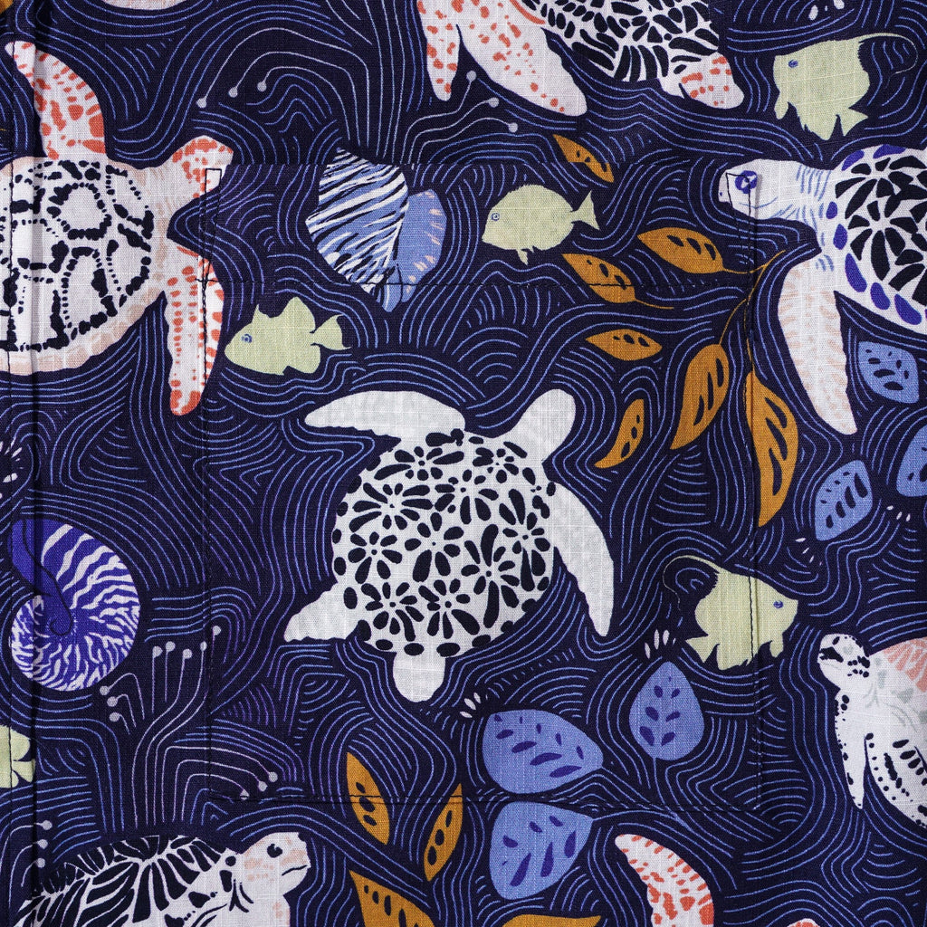 Men's Hawaiian Shirt Short Sleeve Button-down 100% Cotton Blue Aloha Happy sea turtles family navy blue By Annick